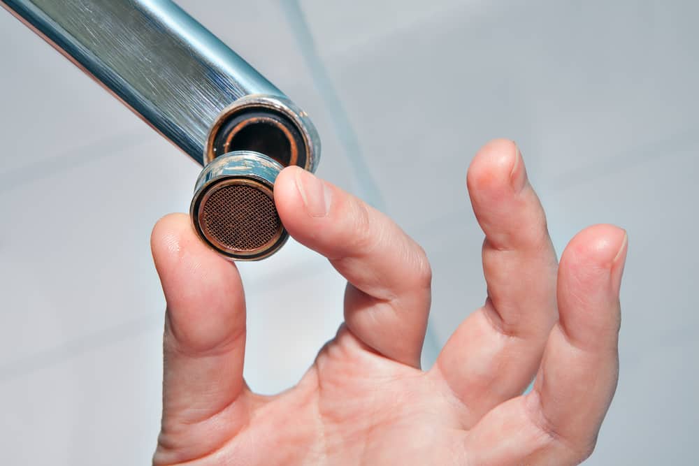 How To Remove an Aerator From a Kitchen Faucet