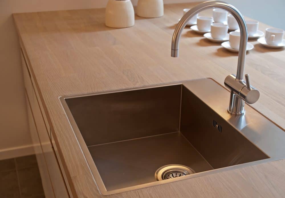 Vigo vs Kraus Sinks - Brand Comparison