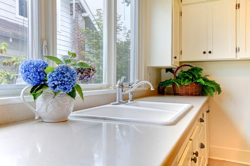 Fireclay Vs Cast Iron Sink What Is The Difference