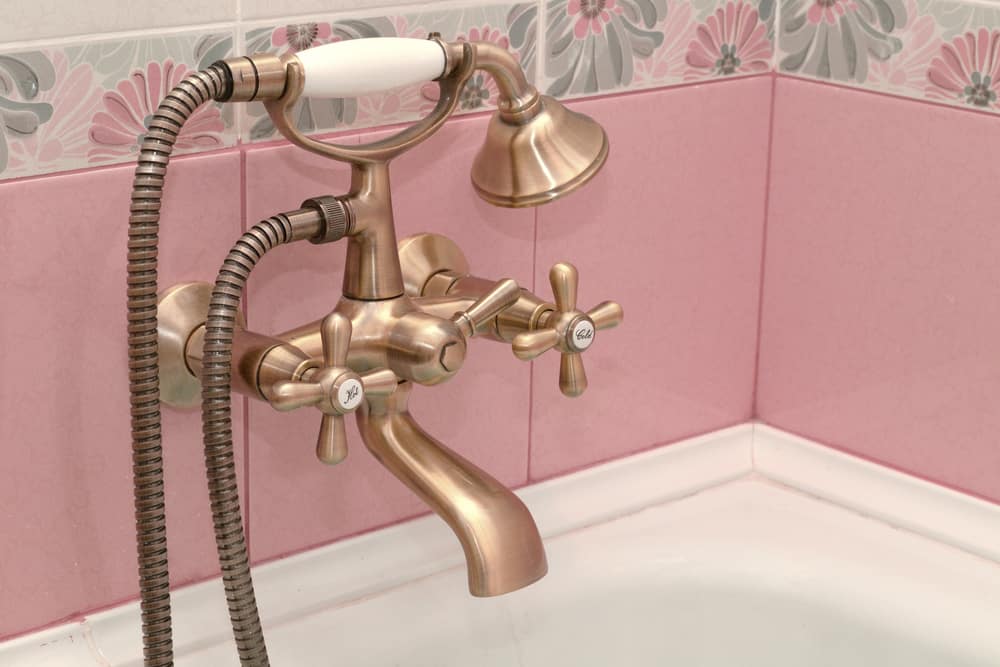 Types Of Tub Spouts