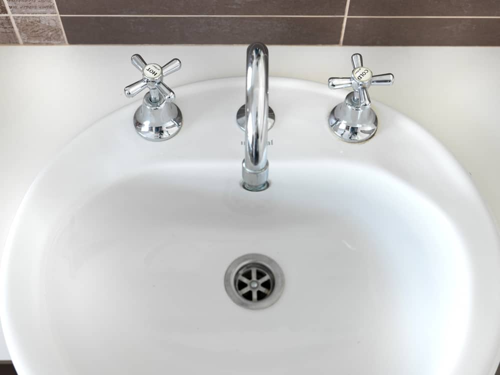 Caring For Porcelain And Fireclay Sinks