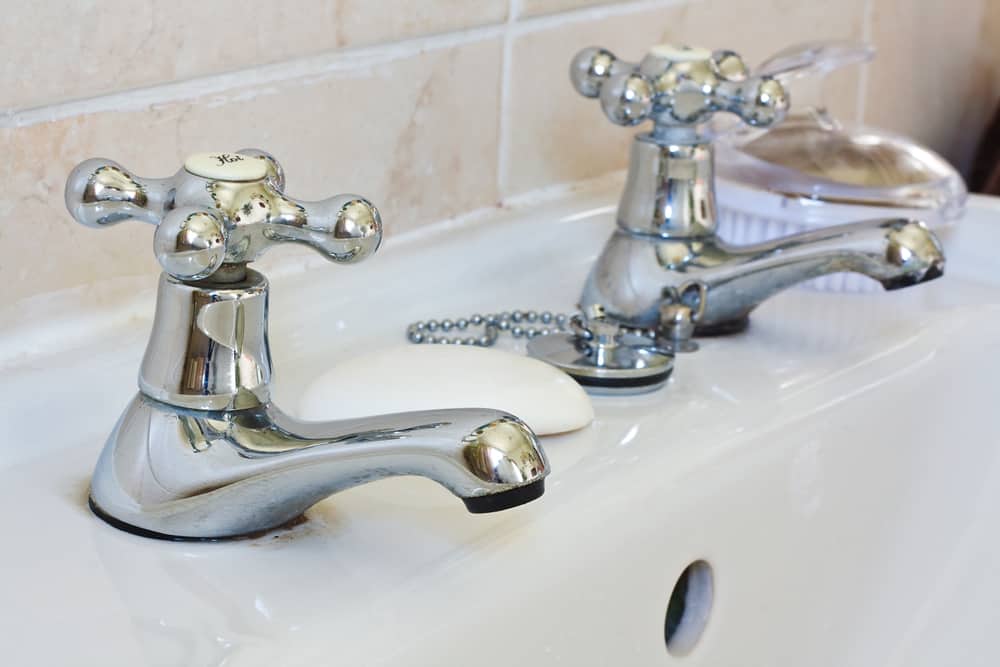 How To Fix A Faucet Handle That Turns Too Far
