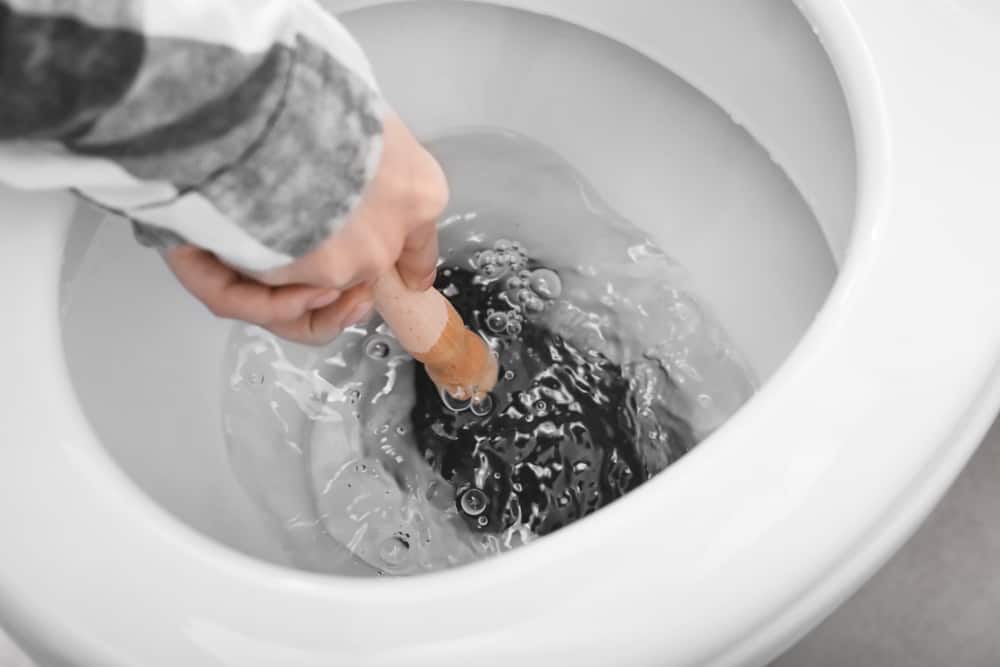 Can A Clogged Toilet Cause A Leak