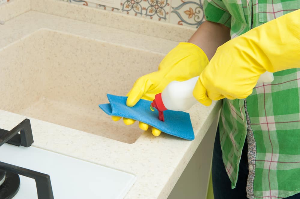 Cleaning Kitchen Sink