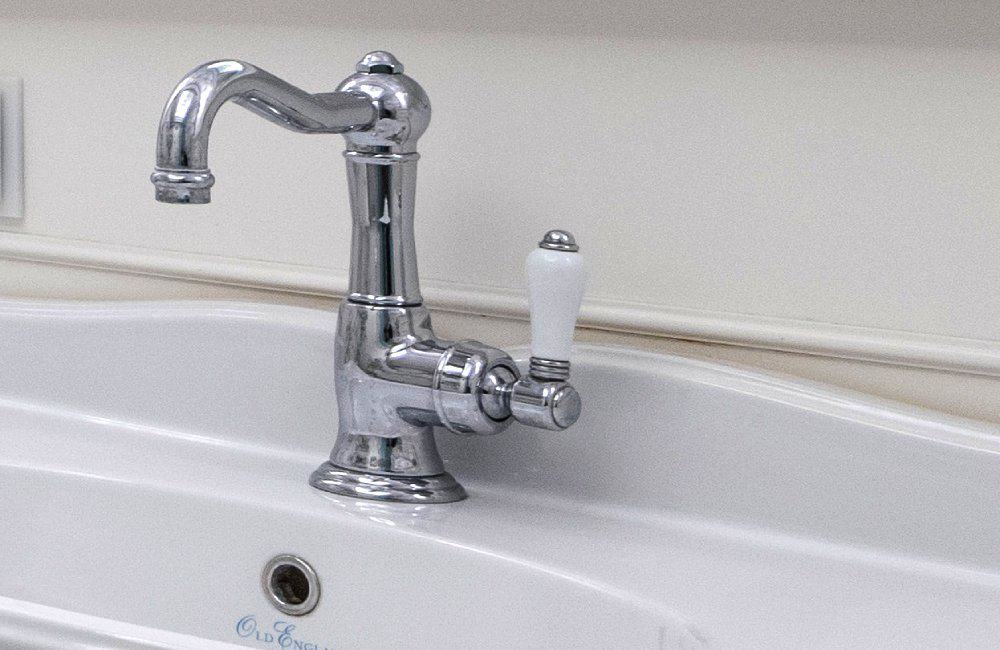 Who Makes Concinnity Faucets