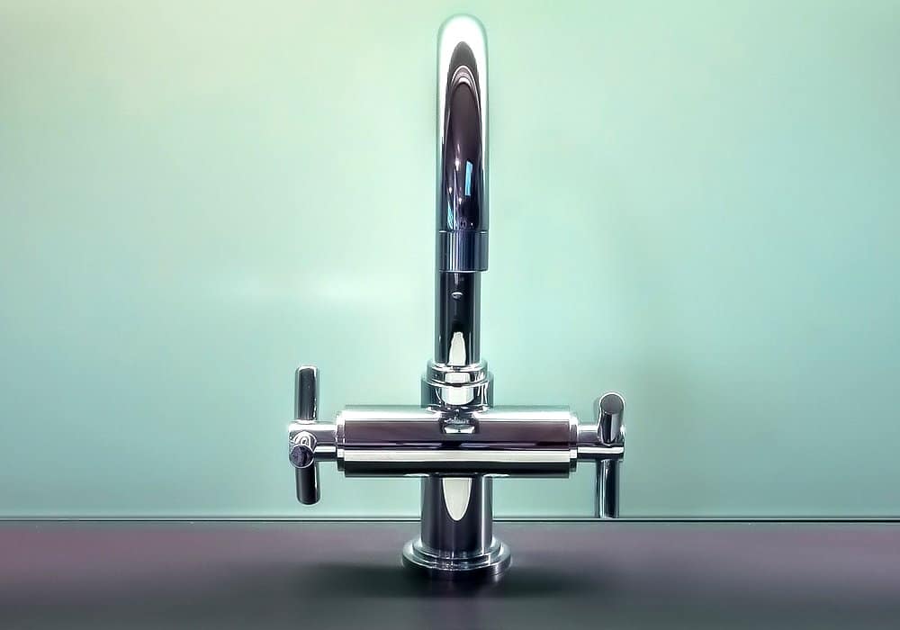 Who Makes Fresca Faucets