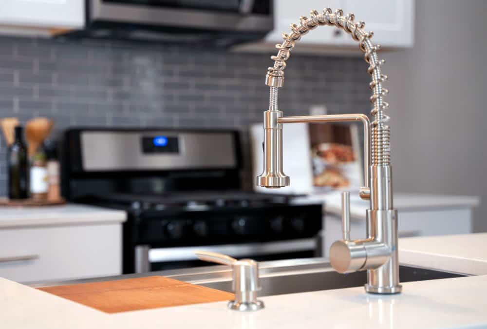 Who Makes Geyser Faucets